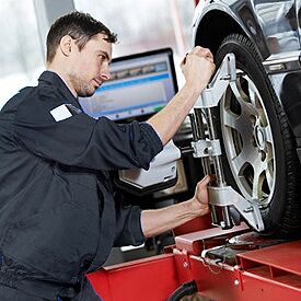 COMPLIMENTARY WHEEL ALIGNMENT EVALUATION